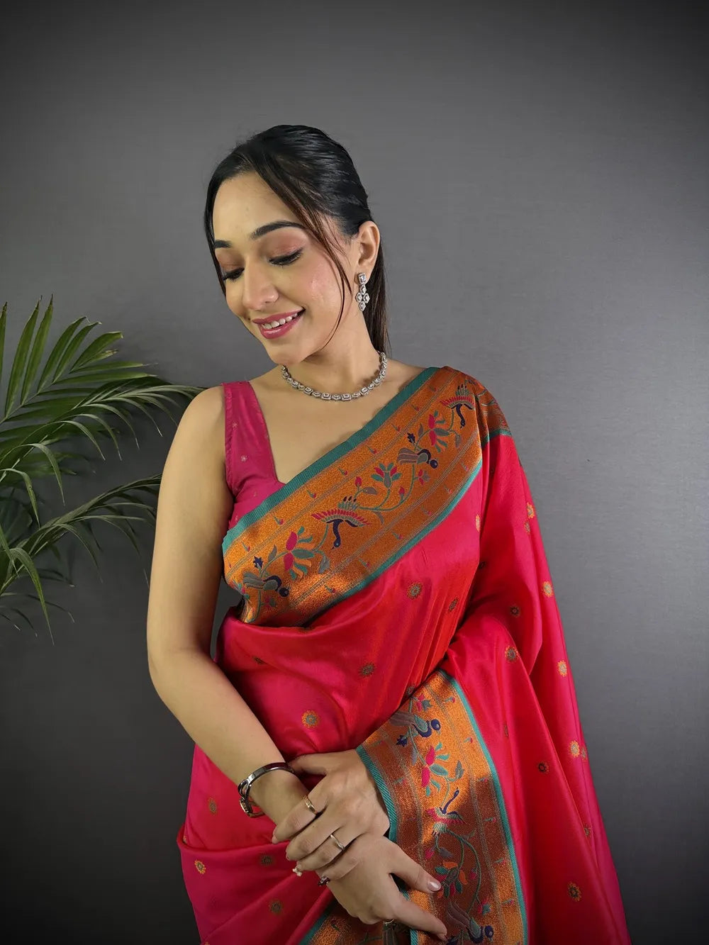 Pure Paithani Saree with Peacock & Deer Pallu – Traditional Maharashtrian Weave (Red)